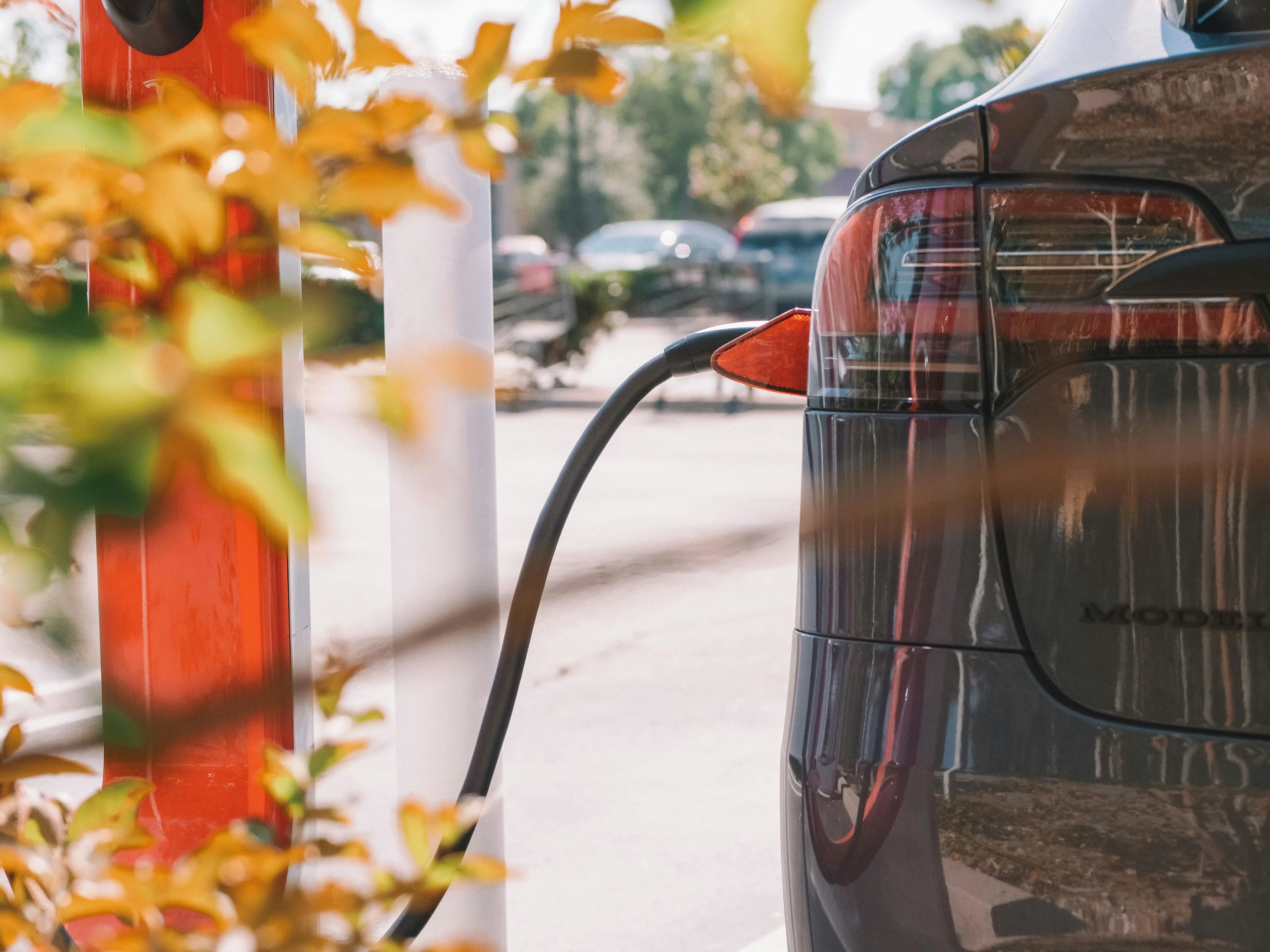 Alerta Urgente para Síndicos: As Novas Regras de Segurança para Garagens com Carros Elétricos Alerta Urgente para Síndicos: As Novas Regras de Segurança para Garagens com Carros Elétricos